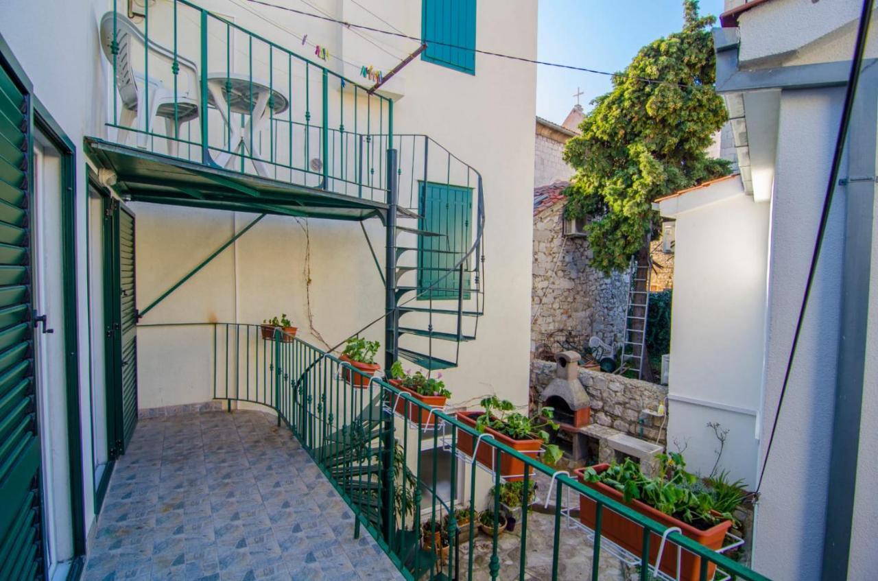 Villa Angie Old Town With Jacuzzi Split Exterior photo