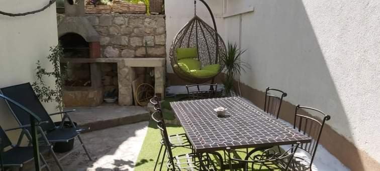 Villa Angie Old Town With Jacuzzi Split Exterior photo