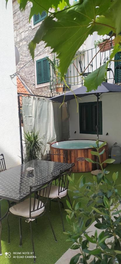 Villa Angie Old Town With Jacuzzi Split Exterior photo