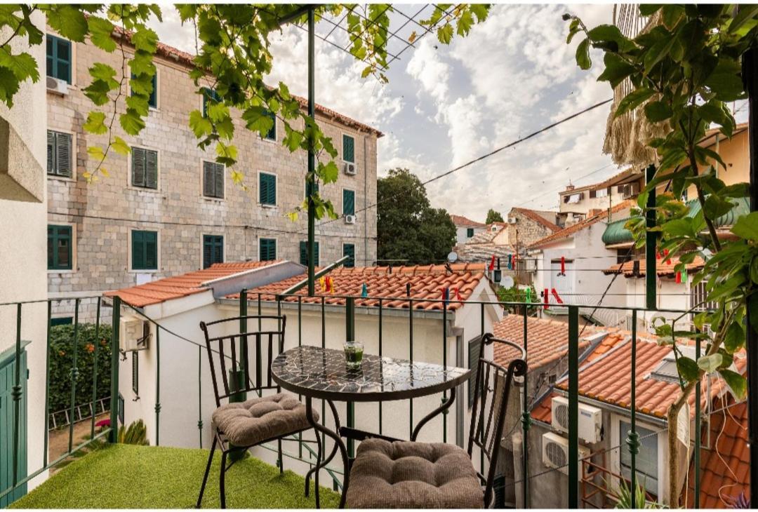 Villa Angie Old Town With Jacuzzi Split Exterior photo