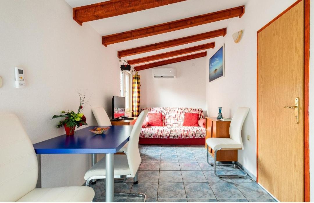 Villa Angie Old Town With Jacuzzi Split Exterior photo