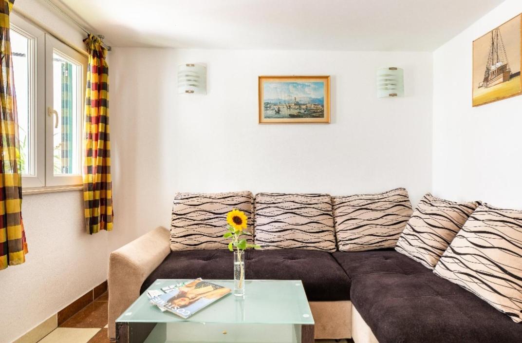 Villa Angie Old Town With Jacuzzi Split Exterior photo
